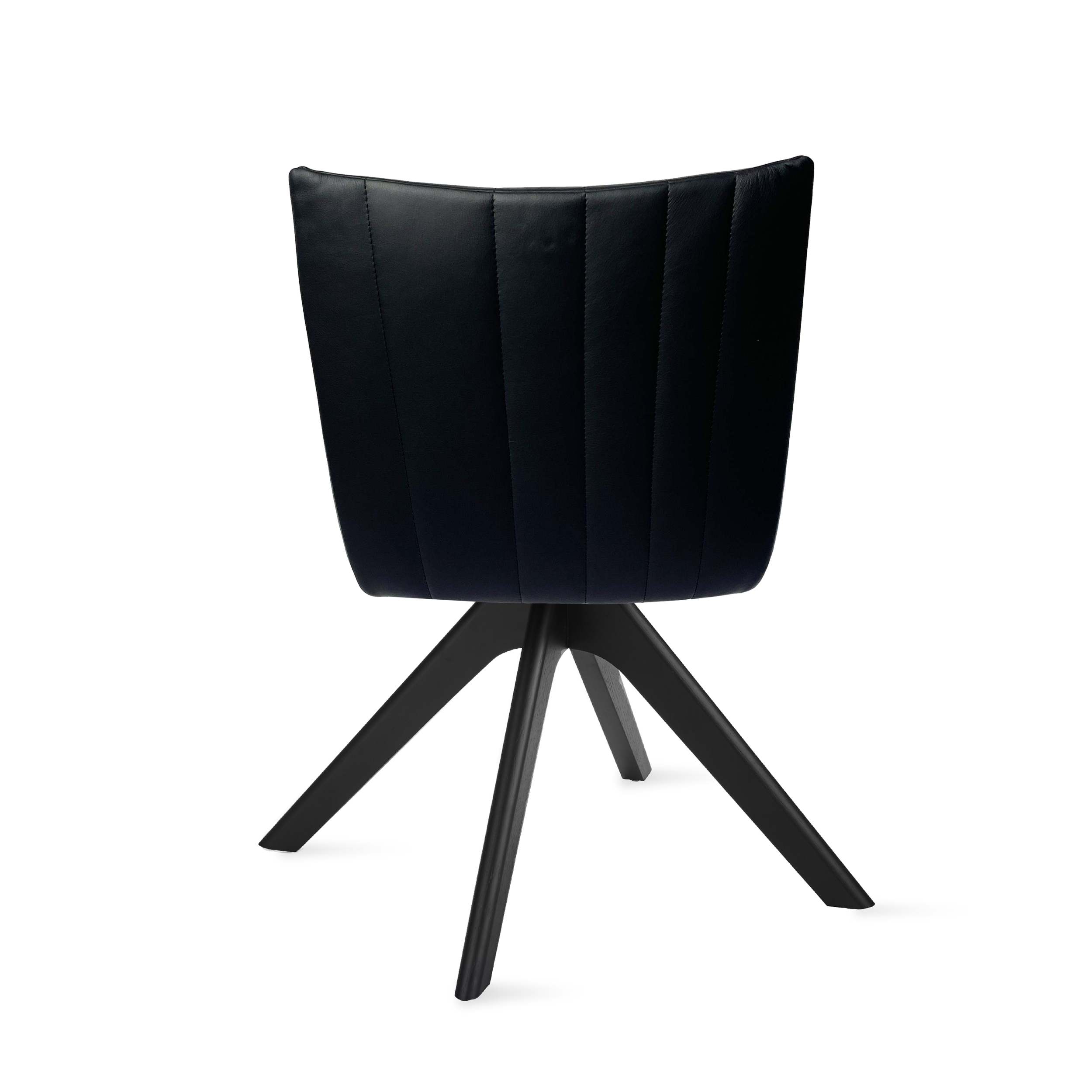 Rubie Armchair Low – Leder Sahara Ebony 60009 – Holzstativgestell Eiche schwarz