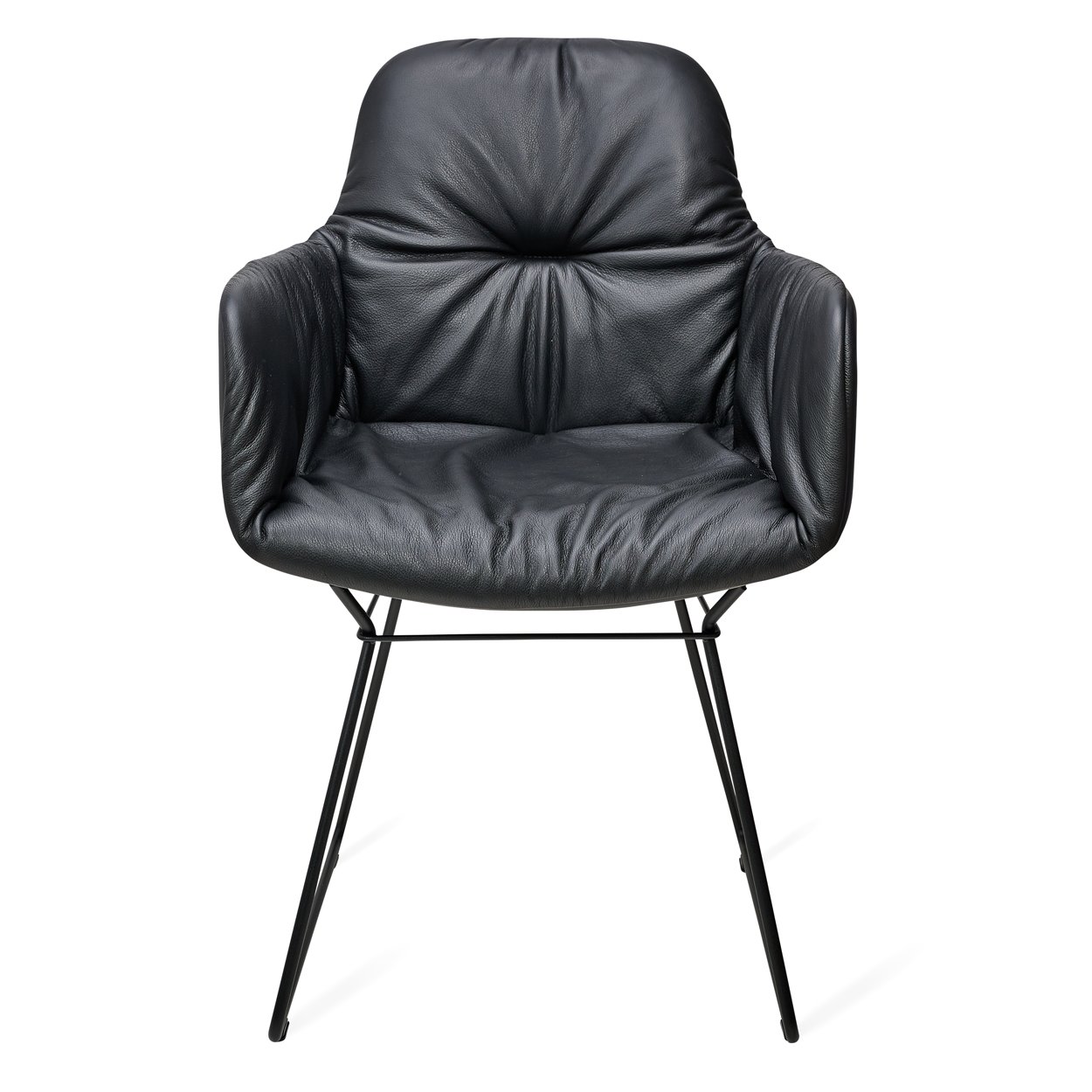 Leya Armchair High in schwarzem Leder Sahara Ebony mit schwarzem Kufengestell aus Draht, Frontansicht