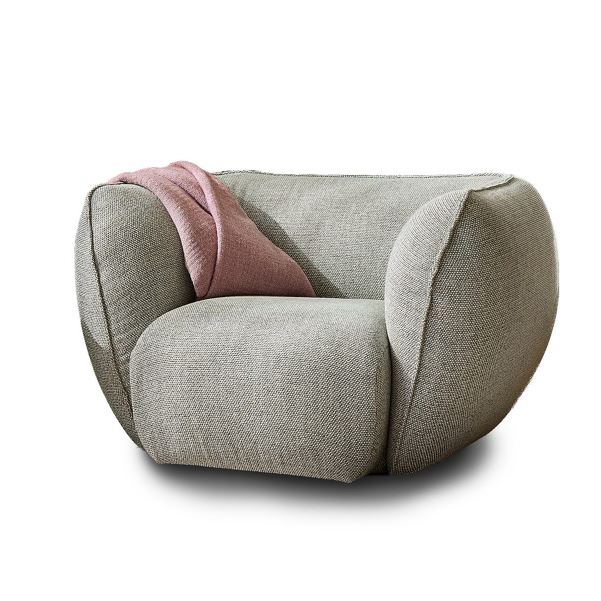 Mia Lounge Seat in grüngrauem Stoff Sahco Safire 0006 mit rosa Decke, schräg von vorn