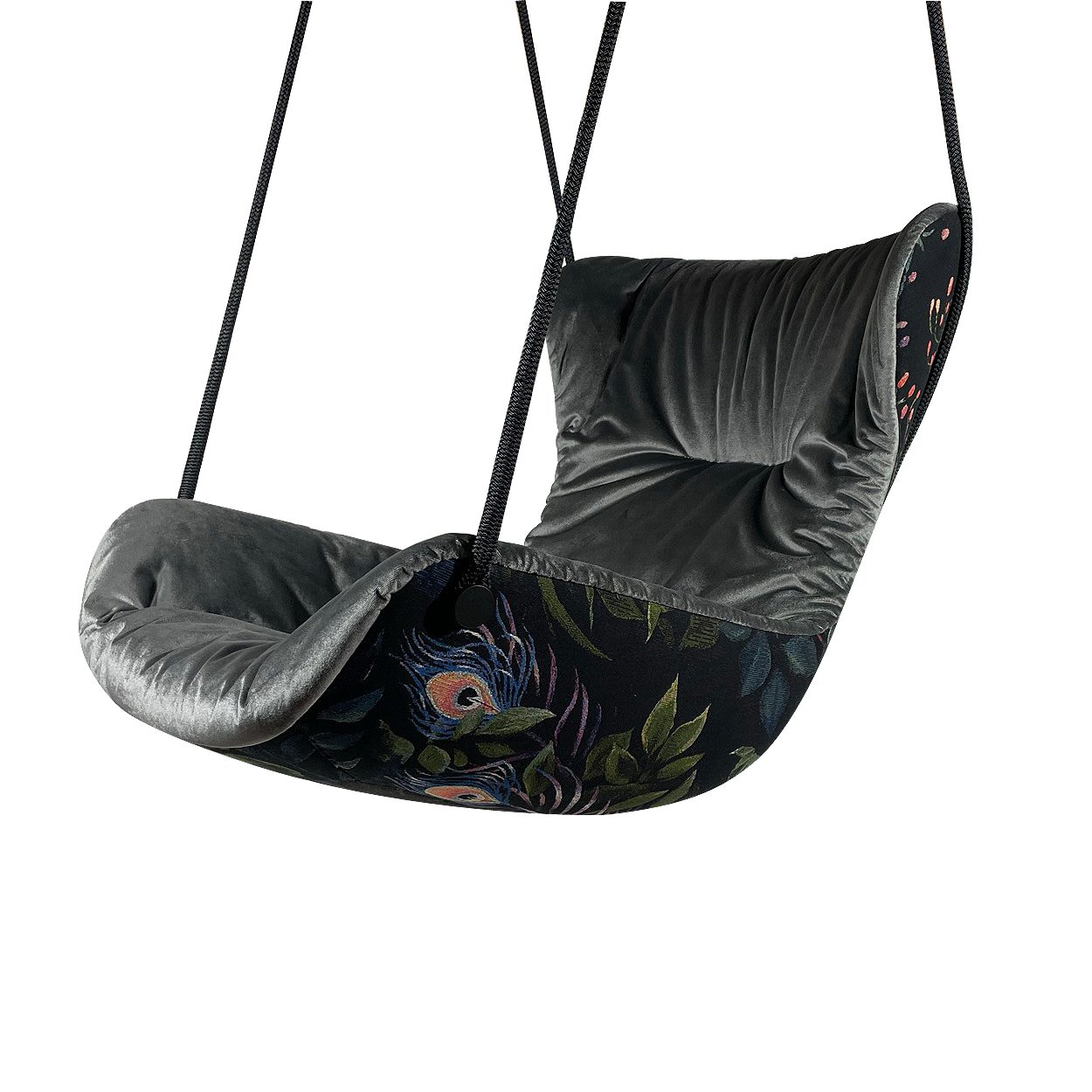 Leya Wingback Swing Seat in Stoff Gobelin Oasis mit Pfauenmotiv und grauem Samt, schräg von vorn