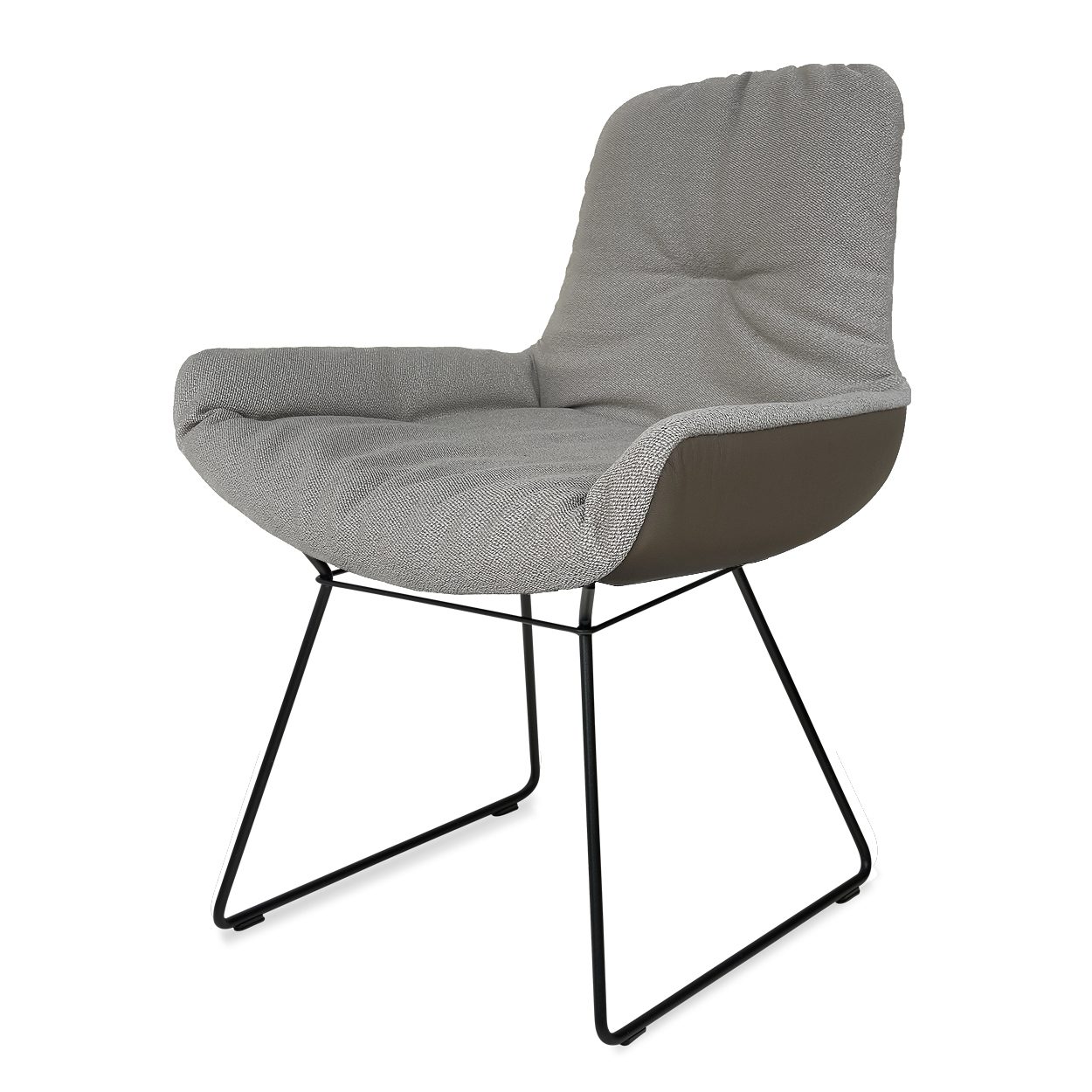 Leya Armchair Low in grauem Stoff Vidar mit Leder Sahara platino und schwarzem Drahtgestell, schräg von vorn