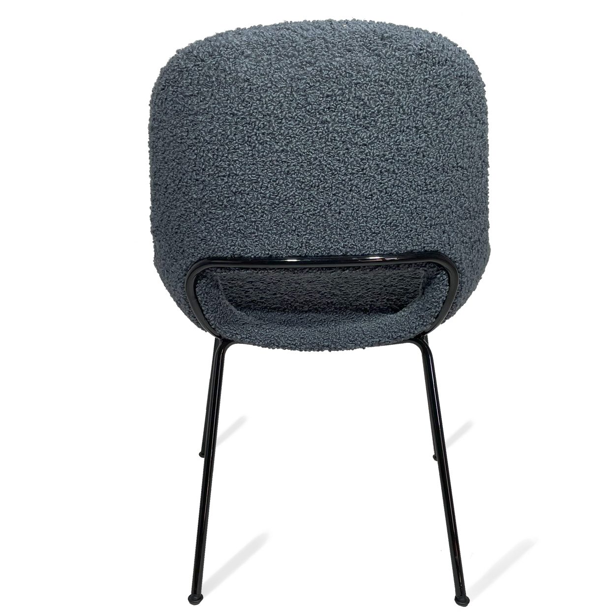 Theia Armchair Low in blaugrauem Bouclé-Stoff Nimbus mit schwarzem Vierbeingestell, Rückansicht